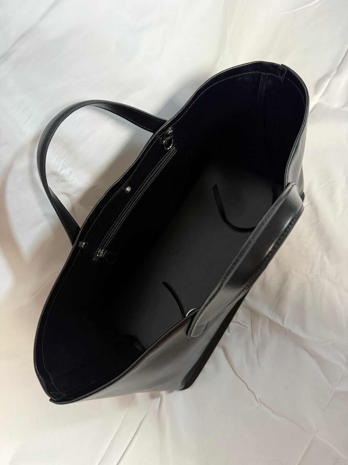 The Blair Minimal Tote