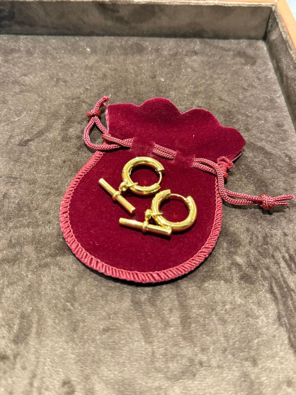 The Isolde T-Bar Hoops 2x Pair £50