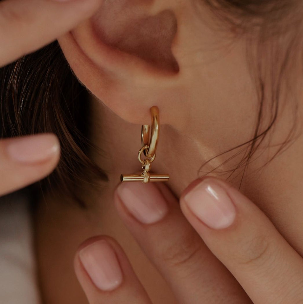The Isolde T-Bar Hoops 2x Pair £50